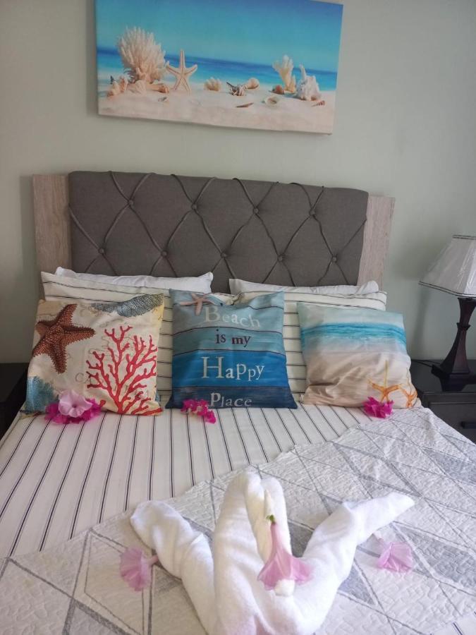 Sea Castles La Vue Appartement Montego Bay Buitenkant foto